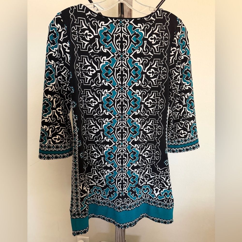 White House Black Market Patterned Black and Teal Dress - Picture 2 of 4